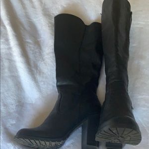 Women’s boots